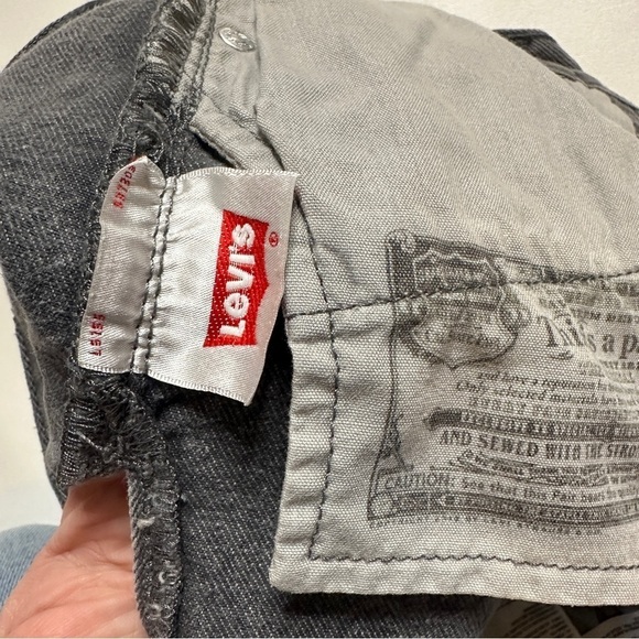 Levi’s 501 Distressed Button Fly Cutoff Jean Shorts Gray Wash Size 26 - Picture 6 of 7